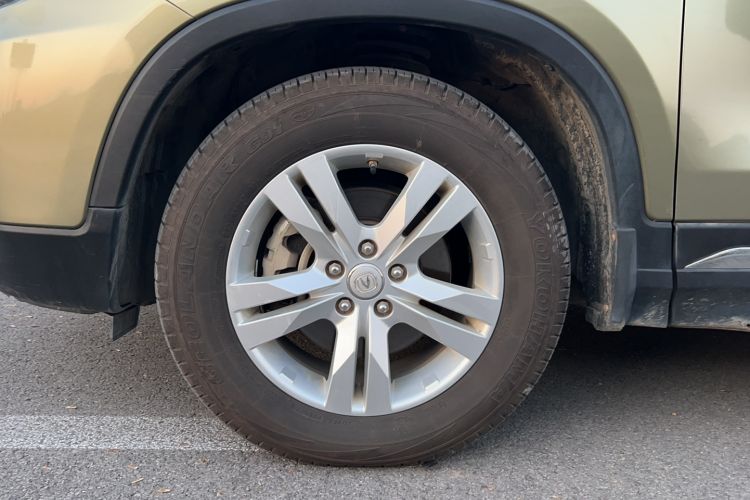 Used CHANGAN CS75 2015 1.8T Automatic All-Wheel Drive Elite Version China IV Standard Left Front Wheel Hub