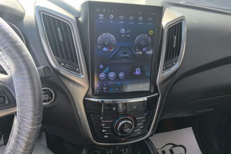 Used CHANGAN CS75 2016 1.8T Automatic Elite Model China V Standard Audio And AC Panel