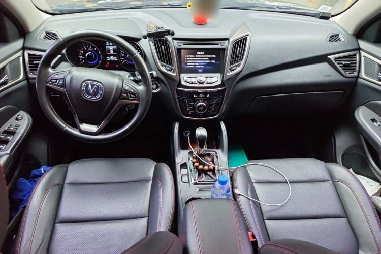 Used CHANGAN CS75 2016 1.8T Automatic Elite Model China V Standard Center Console