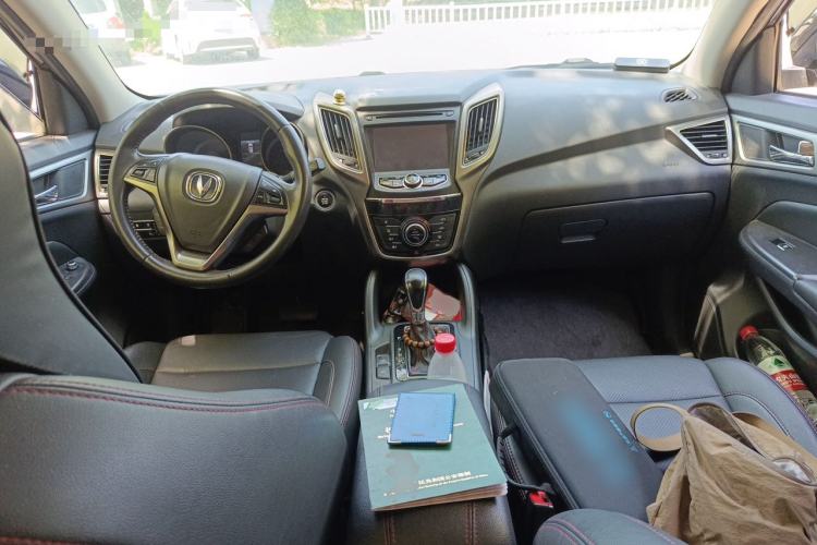 Used CHANGAN CS75 2016 1.8T Automatic Elite Model China V Standard Center Console