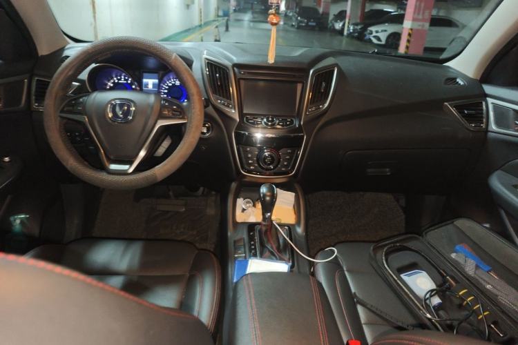 Used CHANGAN CS75 2016 1.8T Automatic Elite Model China V Standard Center Console