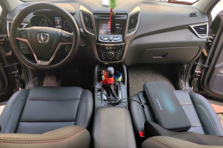 Used CHANGAN CS75 2016 1.8T Automatic Elite Model China V Standard Center Console