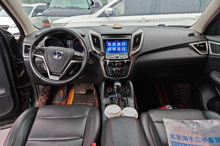 Used CHANGAN CS75 2016 1.8T Automatic Elite Model China V Standard Center Console