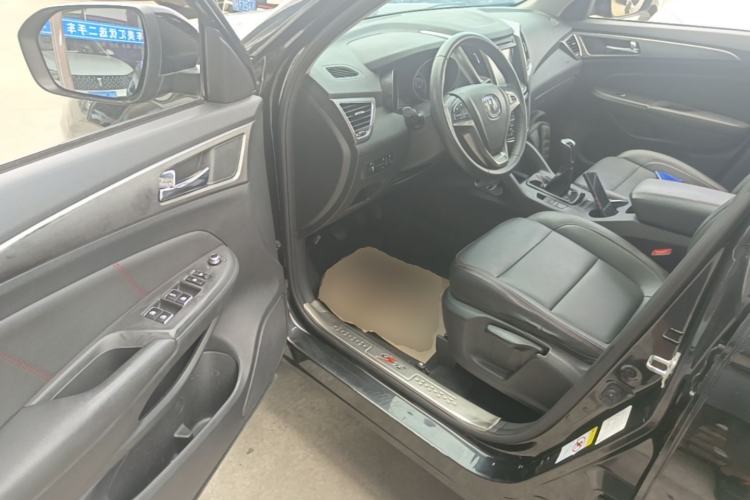 Used CHANGAN CS75 2016 2.0L Manual Luxury Version China V Standard Driver Seat