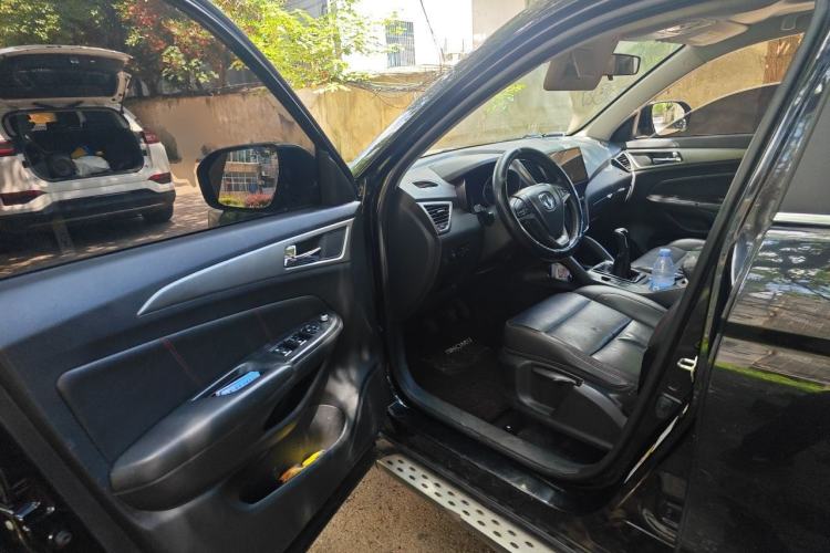 Used CHANGAN CS75 2016 2.0L Manual Luxury Version China V Standard Driver Seat