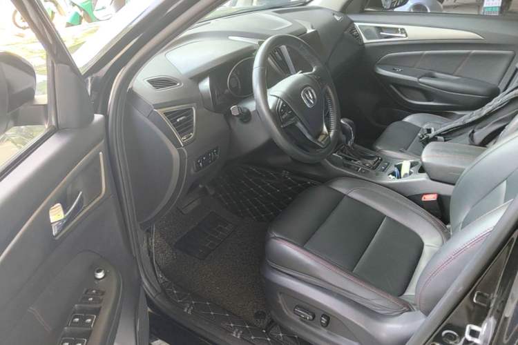 Used CHANGAN CS75 2016 1.8T Automatic Prestige Model China V Standard Driver Seat