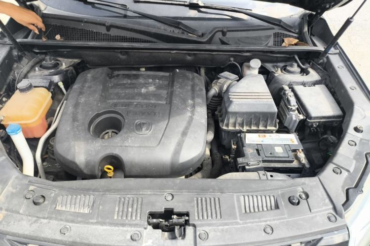 Used CHANGAN CS75 2016 2.0L Manual Luxury Version China V Standard Engine Bay