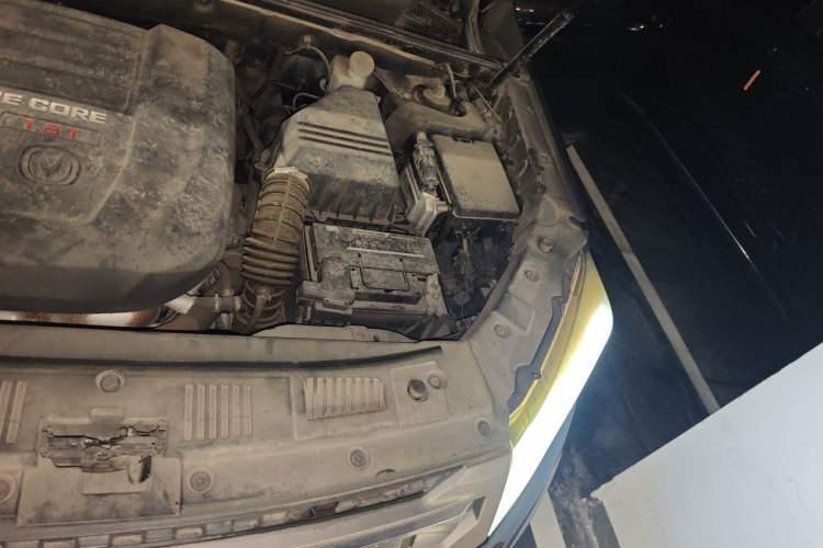 Used CHANGAN CS75 2016 1.8T Automatic Elite Model China V Standard Engine Bay Left