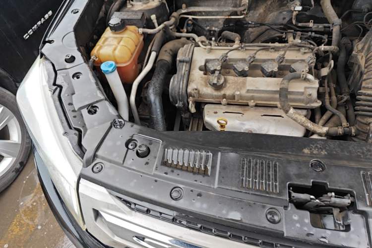 Used CHANGAN CS75 2016 1.8T Automatic Elite Model China V Standard Engine Bay Right