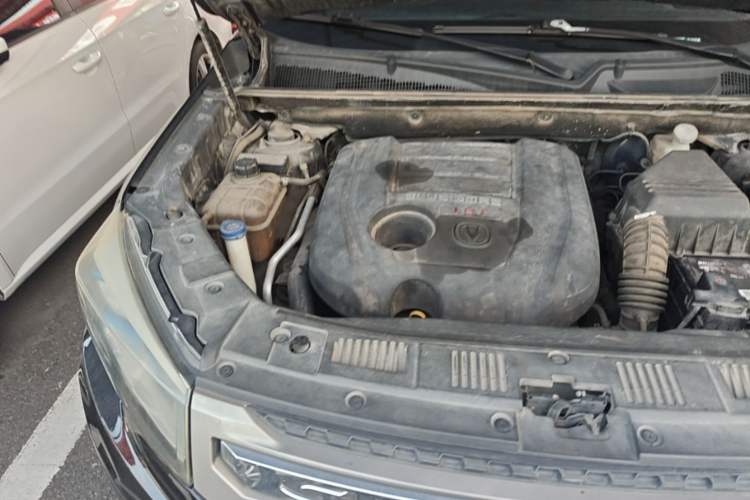 Used CHANGAN CS75 2016 1.8T Automatic Elite Model China V Standard Engine Bay Right
