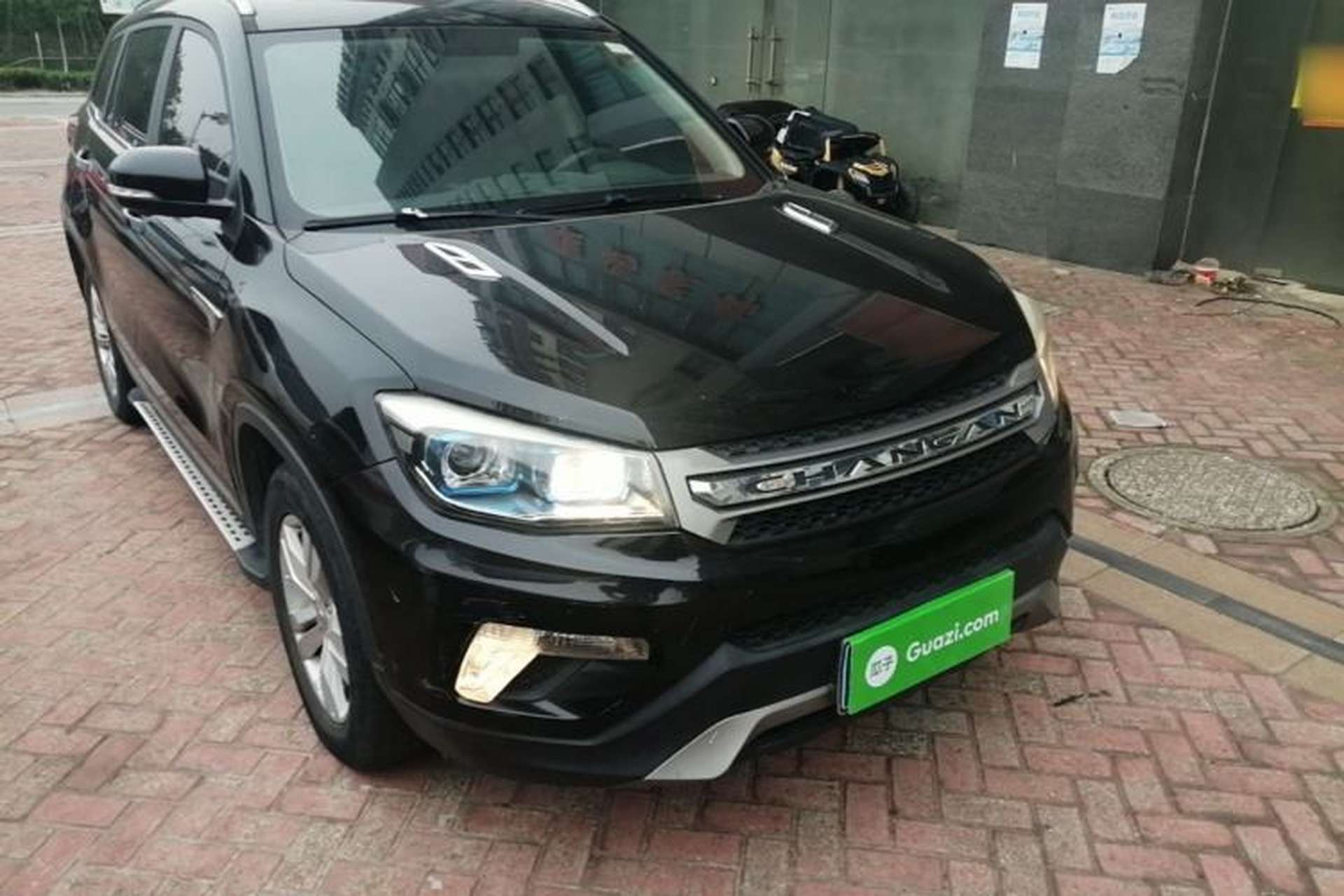 Used CHANGAN CS75 2016 1.8T Automatic Elite Model China V Standard Front Right 45 Deg
