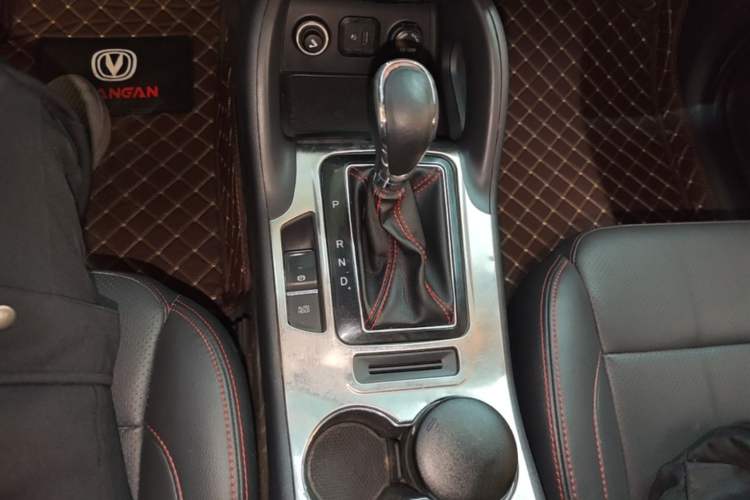Used CHANGAN CS75 2016 1.8T Automatic Elite Model China IV Standard Gear Lever