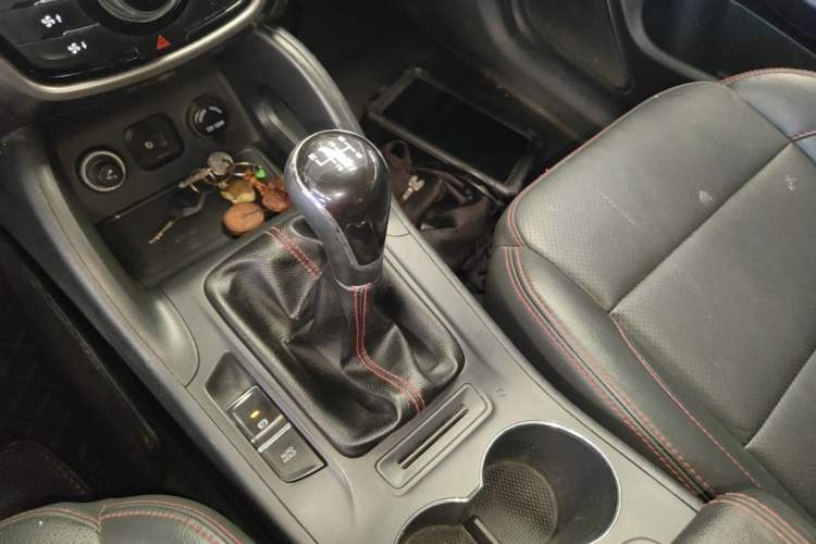 Used CHANGAN CS75 2016 2.0L Manual Luxury Version China V Standard Gear Lever