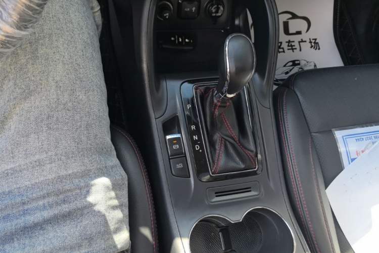 Used CHANGAN CS75 2016 1.8T Automatic Elite Model China V Standard Gear Lever