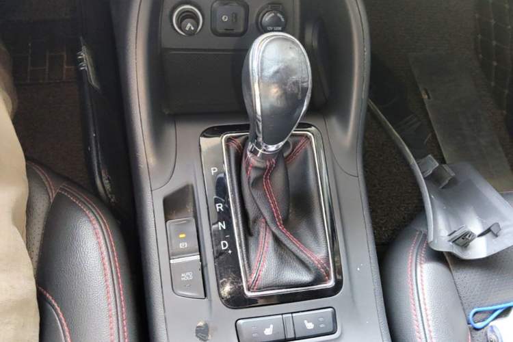 Used CHANGAN CS75 2016 1.8T Automatic Prestige Model China V Standard Gear Lever