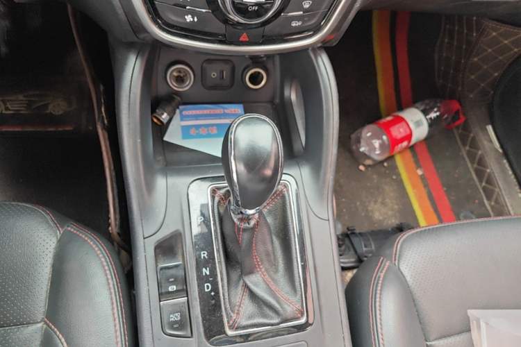 Used CHANGAN CS75 2016 1.8T Automatic Elite Model China V Standard Gear Lever