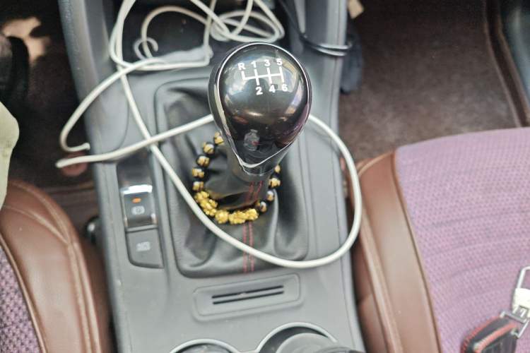 Used CHANGAN CS75 2016 1.5T Manual FENGSHANG Model Gear Lever