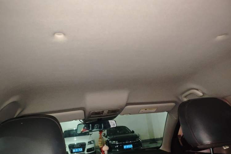 Used CHANGAN CS75 2016 2.0L Manual Comfort Version China V Standard Headliner