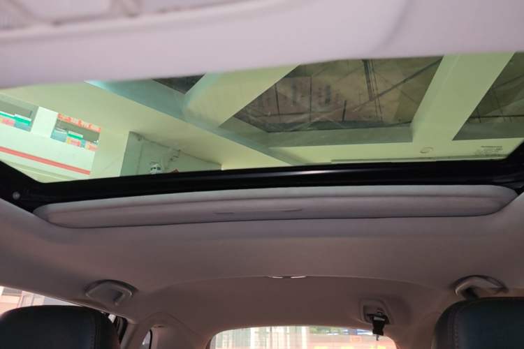 Used CHANGAN CS75 2016 1.8T Automatic Elite Model China IV Standard Headliner