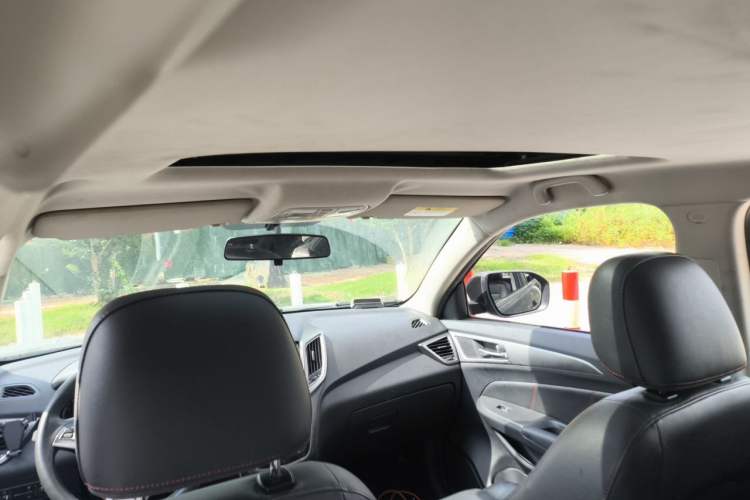 Used CHANGAN CS75 2016 2.0L Manual Luxury Version China V Standard Headliner
