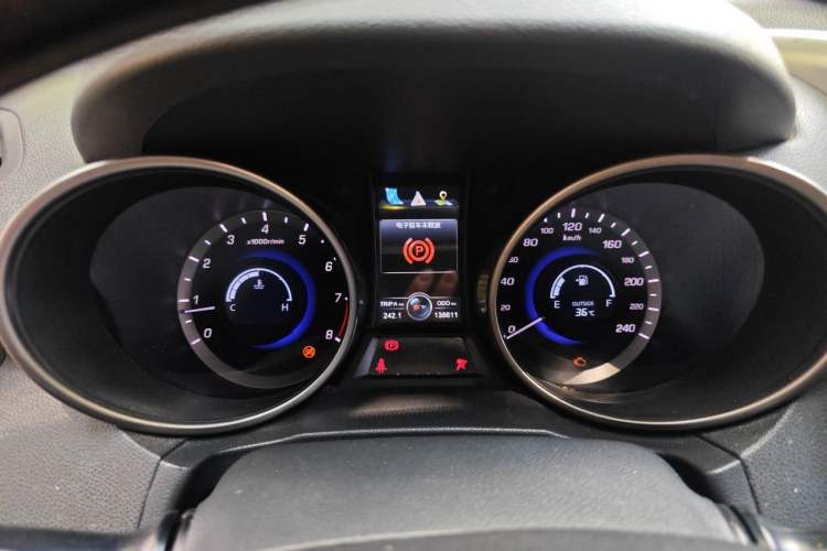Used CHANGAN CS75 2016 2.0L Manual Luxury Version China V Standard Instrument Cluster