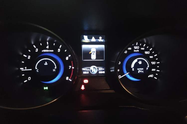 Used CHANGAN CS75 2016 1.8T Automatic Elite Model China IV Standard Instrument Cluster