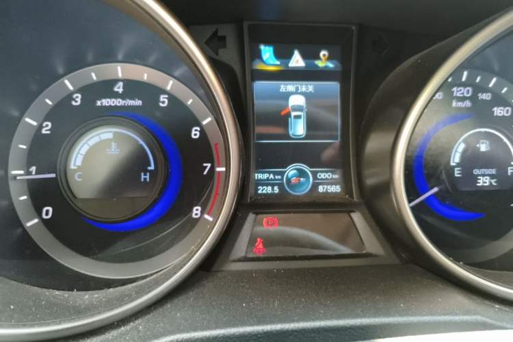 Used CHANGAN CS75 2016 1.5T Manual FENGSHANG Model Instrument Cluster