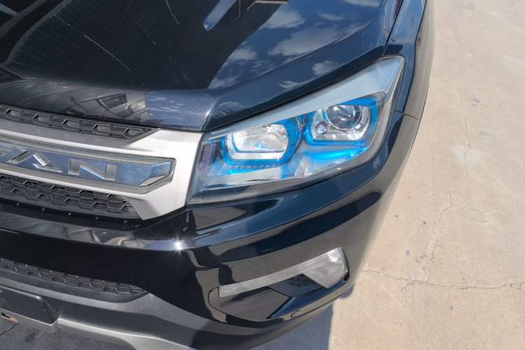 Used CHANGAN CS75 2016 1.8T Automatic Elite Model China V Standard Left Front Headlight