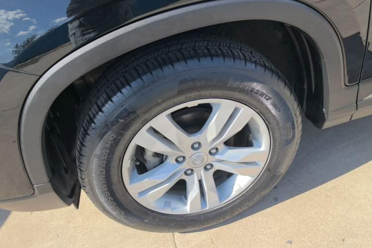 Used CHANGAN CS75 2016 1.8T Automatic Elite Model China V Standard Left Front Wheel Hub