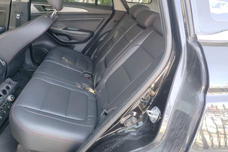 Used CHANGAN CS75 2016 1.8T Automatic Elite Model China V Standard Left Rear Seat