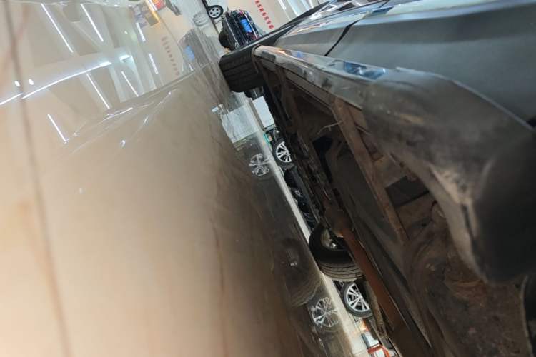 Used CHANGAN CS75 2016 1.8T Automatic Elite Model China IV Standard Left Side Sill