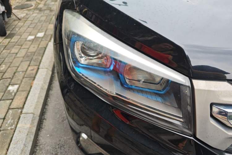 Used CHANGAN CS75 2016 1.8T Automatic Elite Model China V Standard Right Front Headlight