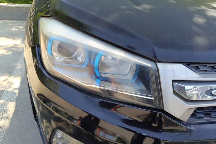 Used CHANGAN CS75 2016 1.8T Automatic Elite Model China V Standard Right Front Headlight
