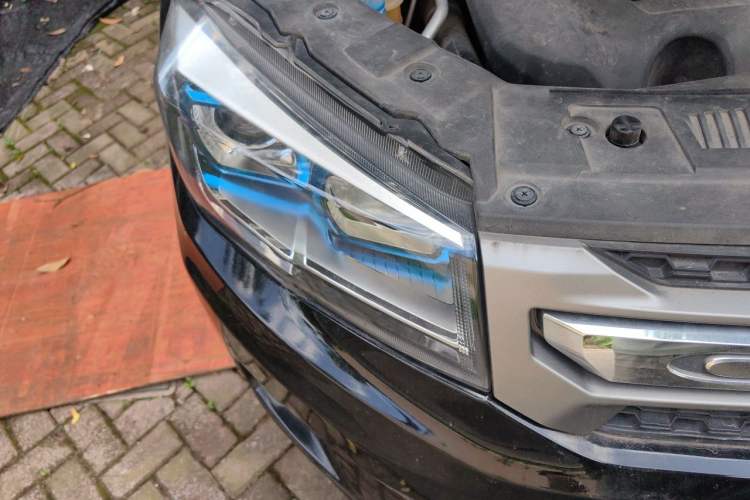 Used CHANGAN CS75 2016 1.8T Automatic Elite Model China V Standard Right Front Headlight
