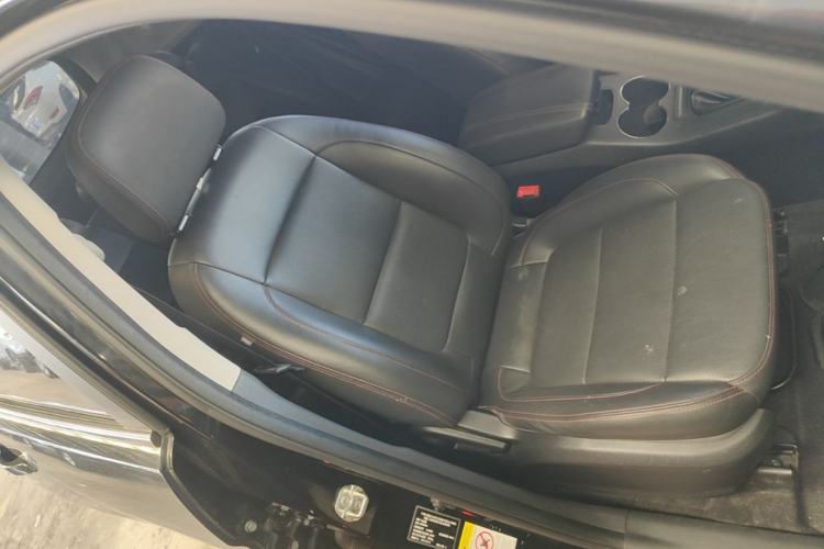 Used CHANGAN CS75 2016 2.0L Manual Luxury Version China V Standard Right Front Seat