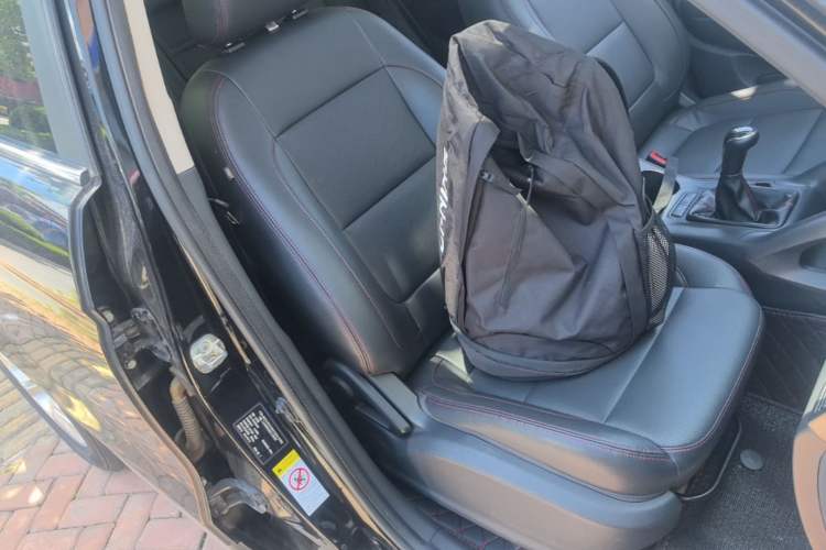 Used CHANGAN CS75 2016 2.0L Manual Leading Version China IV Standard Right Front Seat