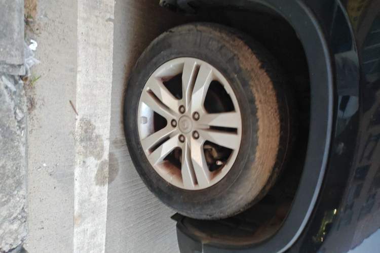 Used CHANGAN CS75 2016 1.8T Automatic Elite Model China V Standard Right Front Wheel Hub