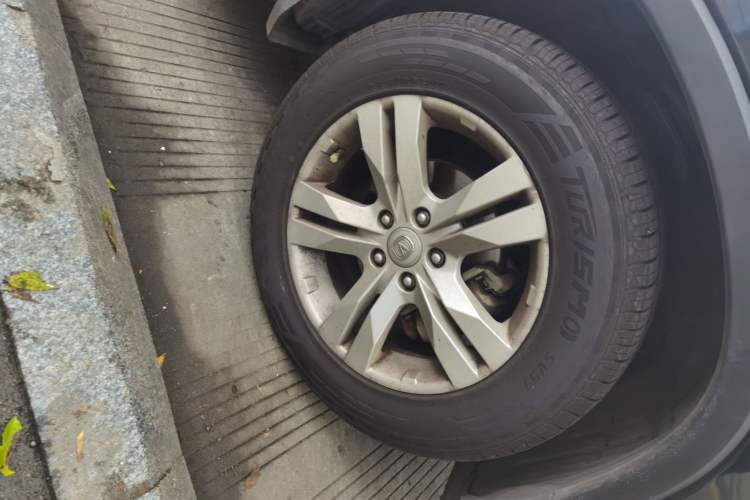 Used CHANGAN CS75 2016 1.8T Automatic Elite Model China V Standard Right Front Wheel Hub