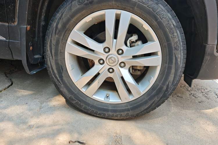 Used CHANGAN CS75 2016 1.8T Automatic Elite Model China V Standard Right Front Wheel Hub