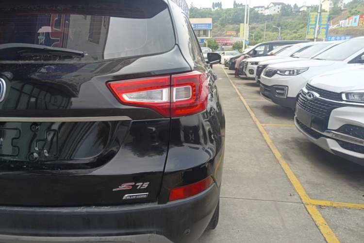 Used CHANGAN CS75 2016 2.0L Manual Luxury Version China V Standard Right Rear Taillight
