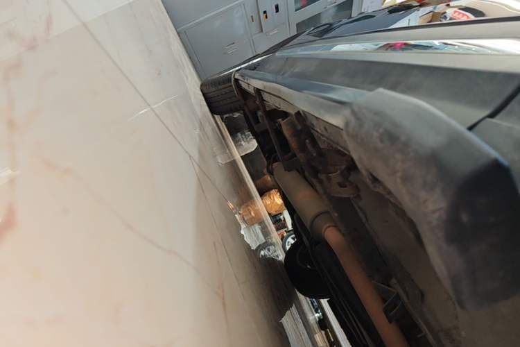 Used CHANGAN CS75 2016 1.8T Automatic Elite Model China IV Standard Right Side Sill