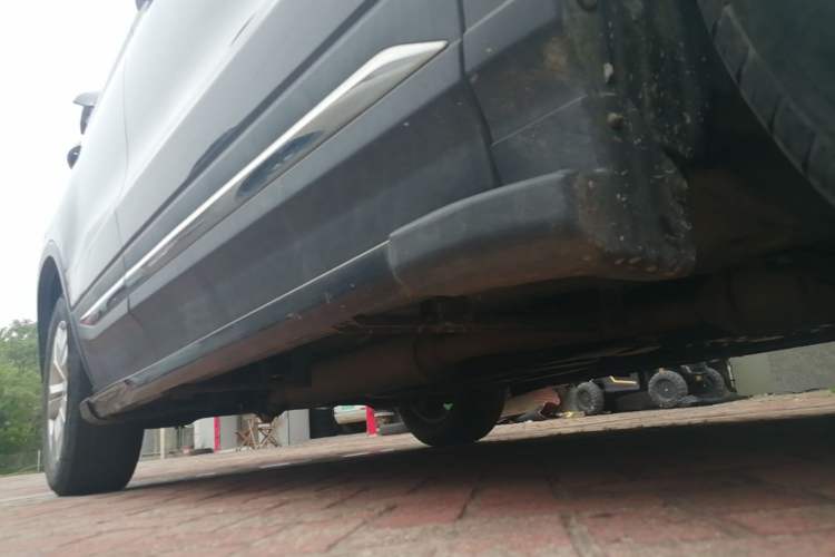 Used CHANGAN CS75 2016 1.8T Automatic Elite Model China V Standard Right Side Sill