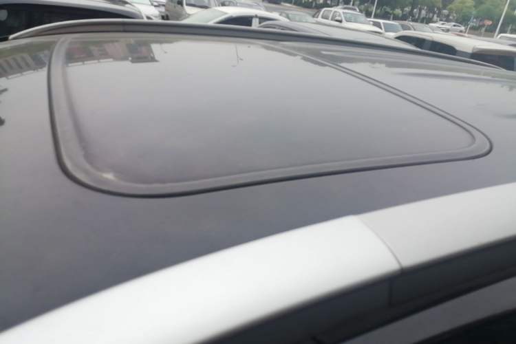 Used CHANGAN CS75 2016 1.8T Automatic Elite Model China V Standard Roof