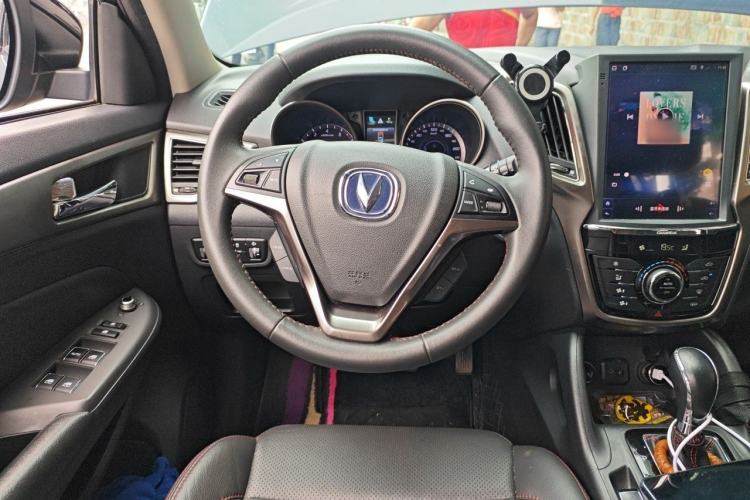 Used CHANGAN CS75 2016 1.8T Automatic Elite Model China V Standard Steering Wheel