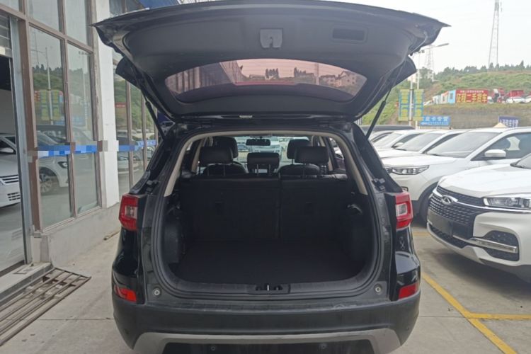 Used CHANGAN CS75 2016 2.0L Manual Luxury Version China V Standard Trunk