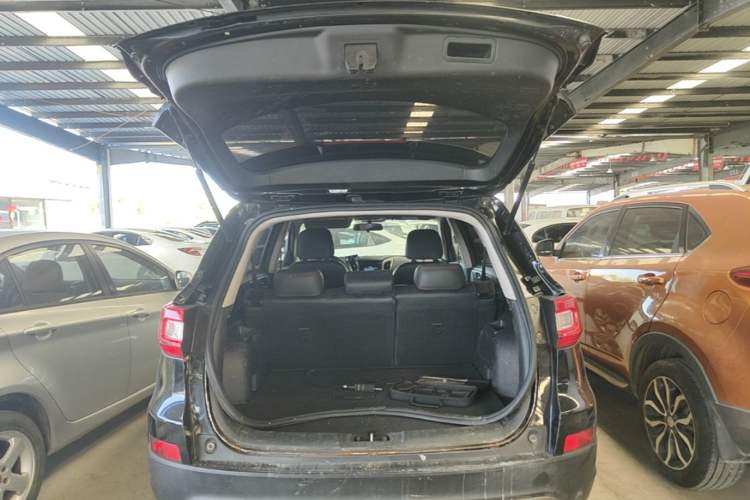 Used CHANGAN CS75 2016 2.0L Manual Luxury Version China V Standard Trunk