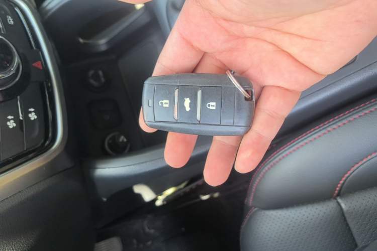 Used CHANGAN CS75 2016 2.0L Manual Leading Version China IV Standard Vehicle Key