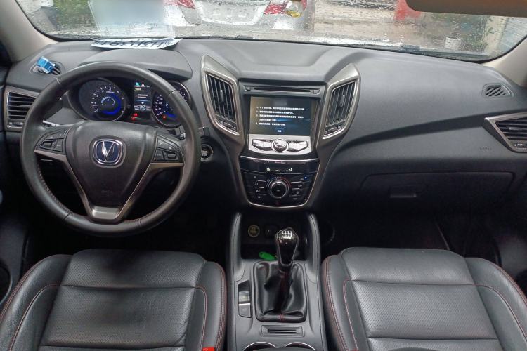 Used CHANGAN CS75 2016 2.0L Manual Luxury Version China V Standard Center Console