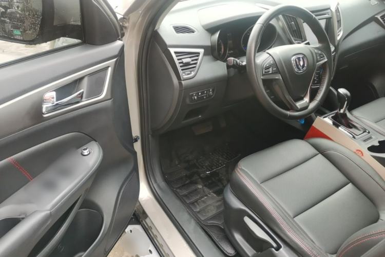 Used CHANGAN CS75 2016 1.8T Automatic Elite Model China IV Standard Driver Seat