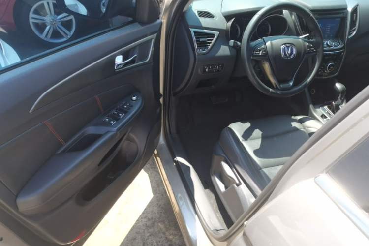 Used CHANGAN CS75 2016 1.8T Automatic Elite Model China V Standard Driver Seat